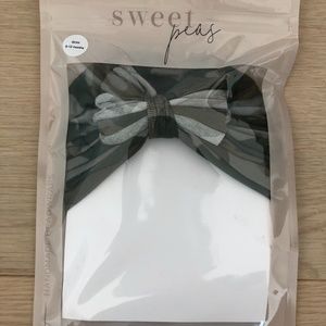 NWT Sweet Peas Camo Print Baby Bow Turban 6-12 months